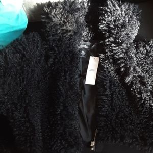 Blk/Noir fuzzy jacket
